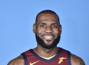 Jinnianhui-詹姆斯连续五场比赛得分超过败北，公牛挑战极限！的简单介绍