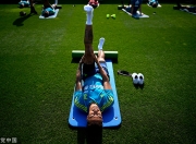 金年会体育- 今夜体能课后，尤文图斯再遭质疑备战英超，压力陡增，赛程密集仍需轮换