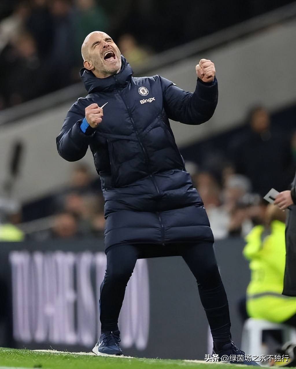  德罗巴在SKT比赛中重要助攻，锐不可当引发热议！再创辉煌时刻