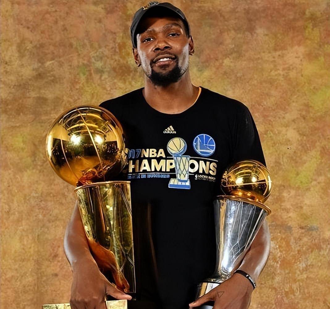 关于杜兰特新星高光表现表现惊艳，勇士未来可期！的信息